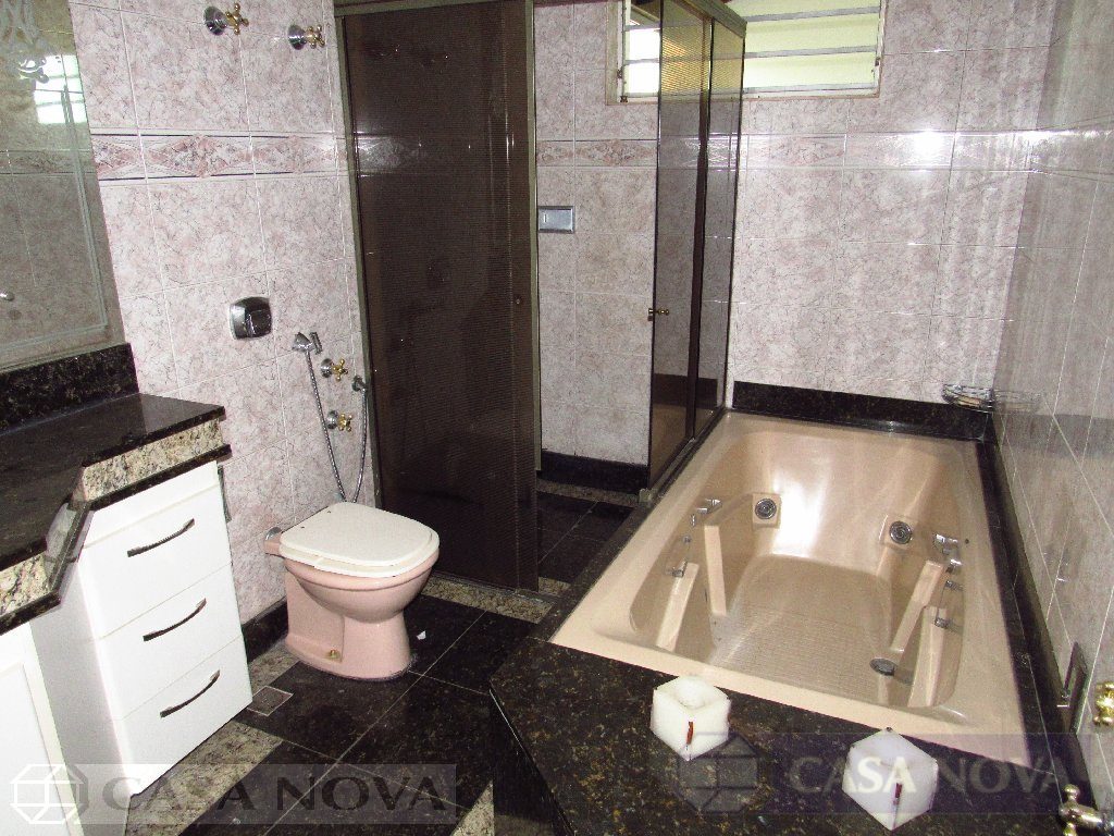 Casa à venda no Bom Pastor com 660 m², 3 quartos e 6 vagas — foto 2