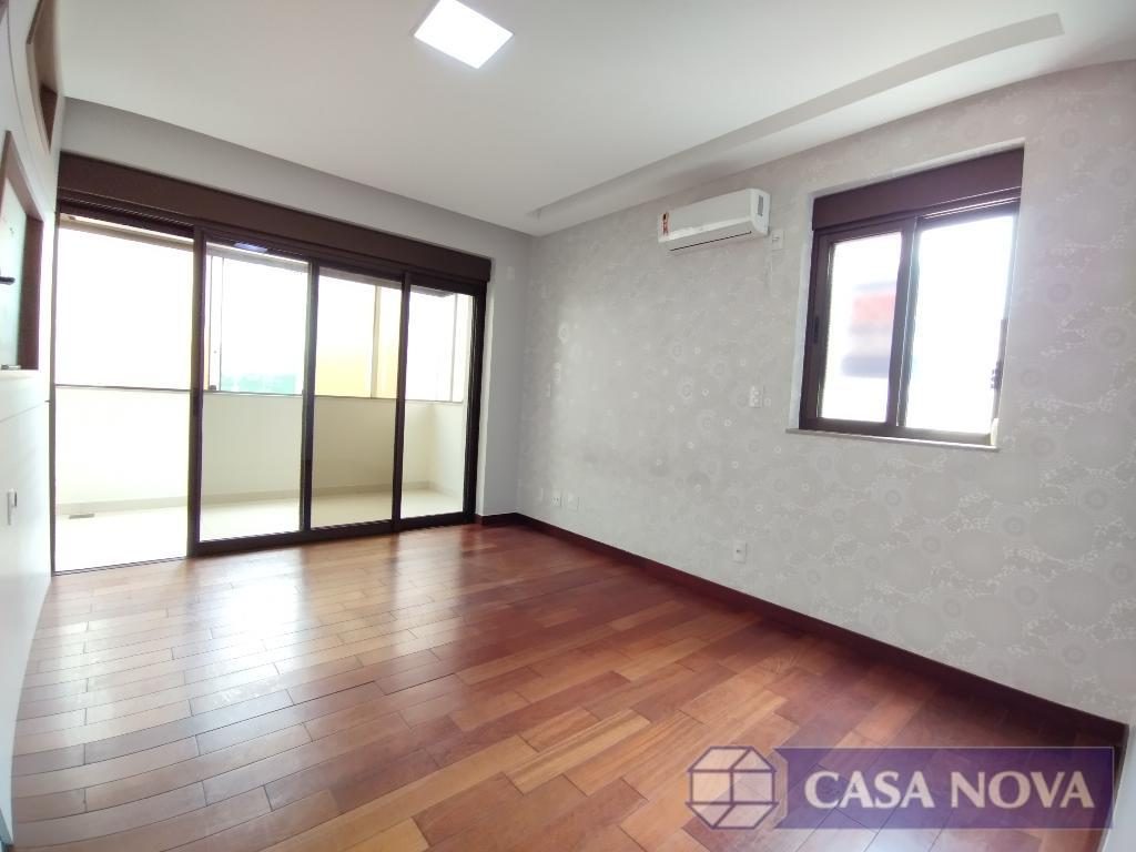 Apartamento à venda no Centro com 170 m², 4 quartos e 4 vagas — foto 3
