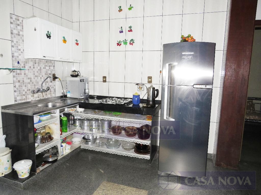 Casa à venda no Centro com 254 m², 3 quartos e 2 vagas — foto 2
