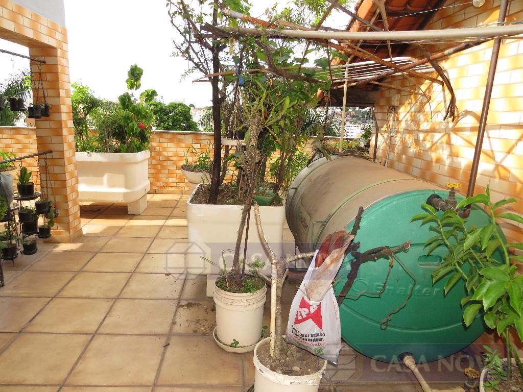 Casa à venda no Centro com 254 m², 3 quartos e 2 vagas — foto 4