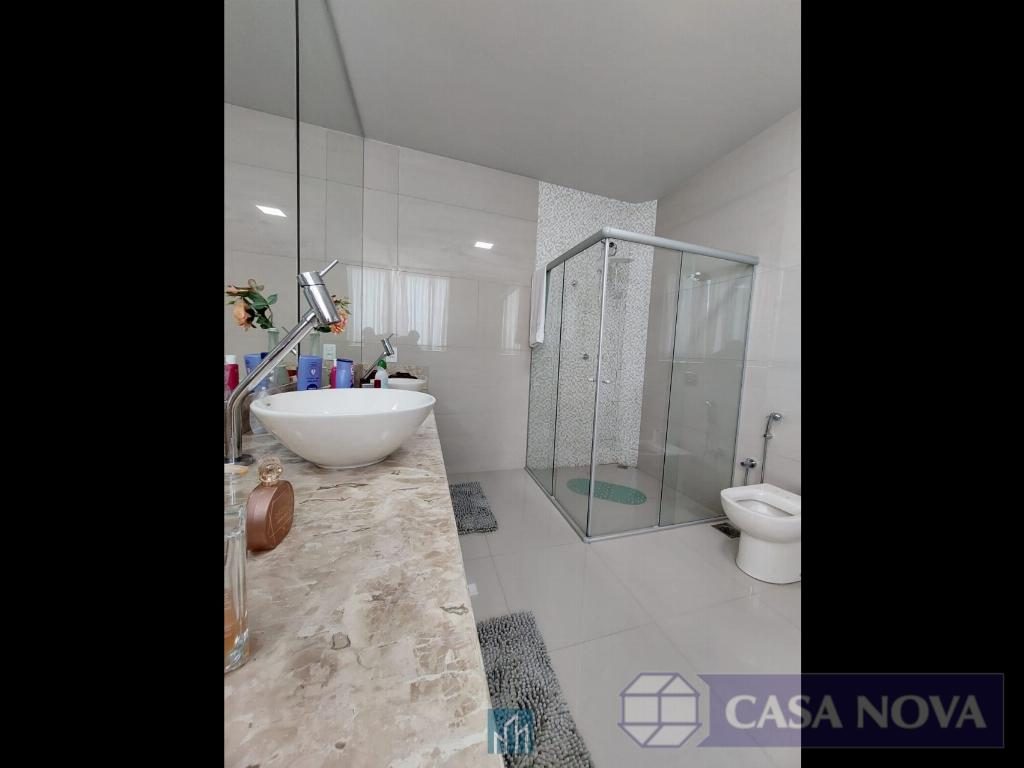 Casa à venda na Santa Tereza com 267 m², 5 quartos e 2 vagas — foto 3