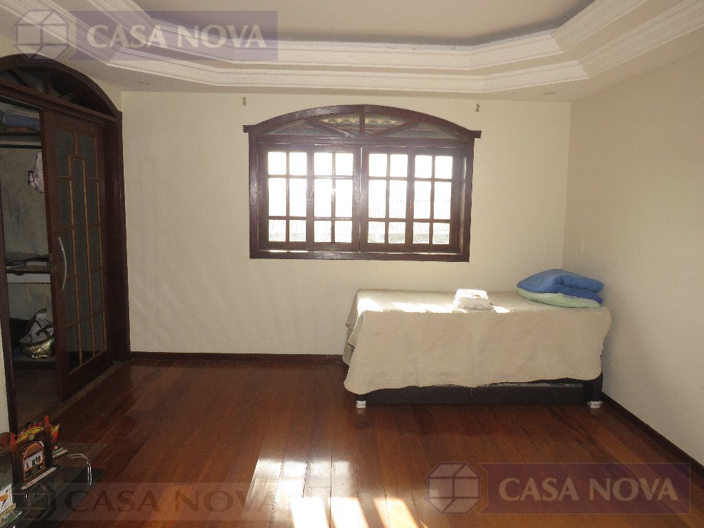 Casa à venda no Walchir Resende com 240 m², 4 quartos e 2 vagas — foto 2