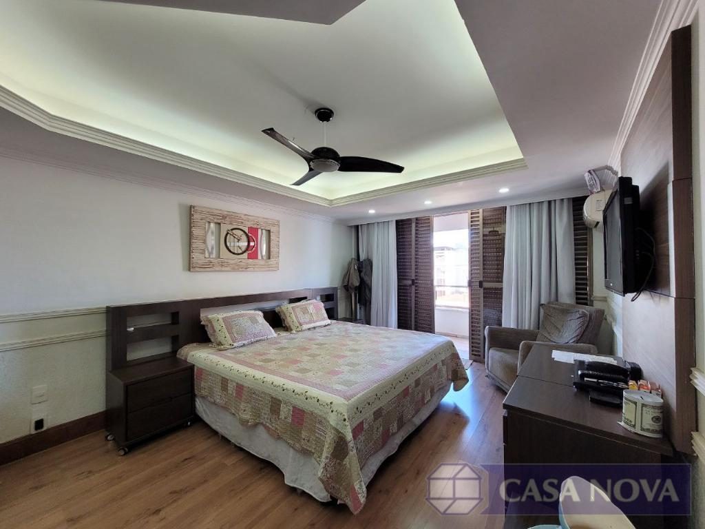 Apartamento à venda no Centro com 226 m², 3 quartos e 2 vagas — foto 2