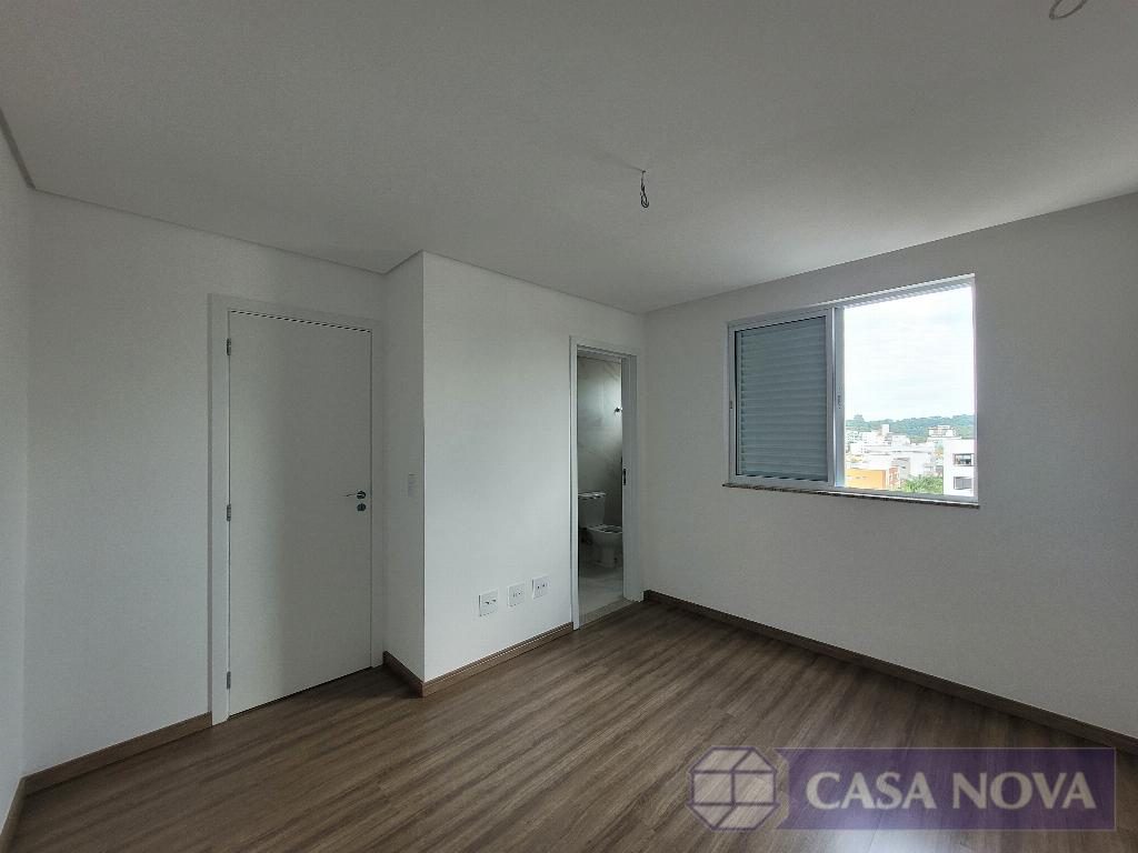 Apartamento à venda no Centro com 102 m², 3 quartos e 2 vagas — foto 2