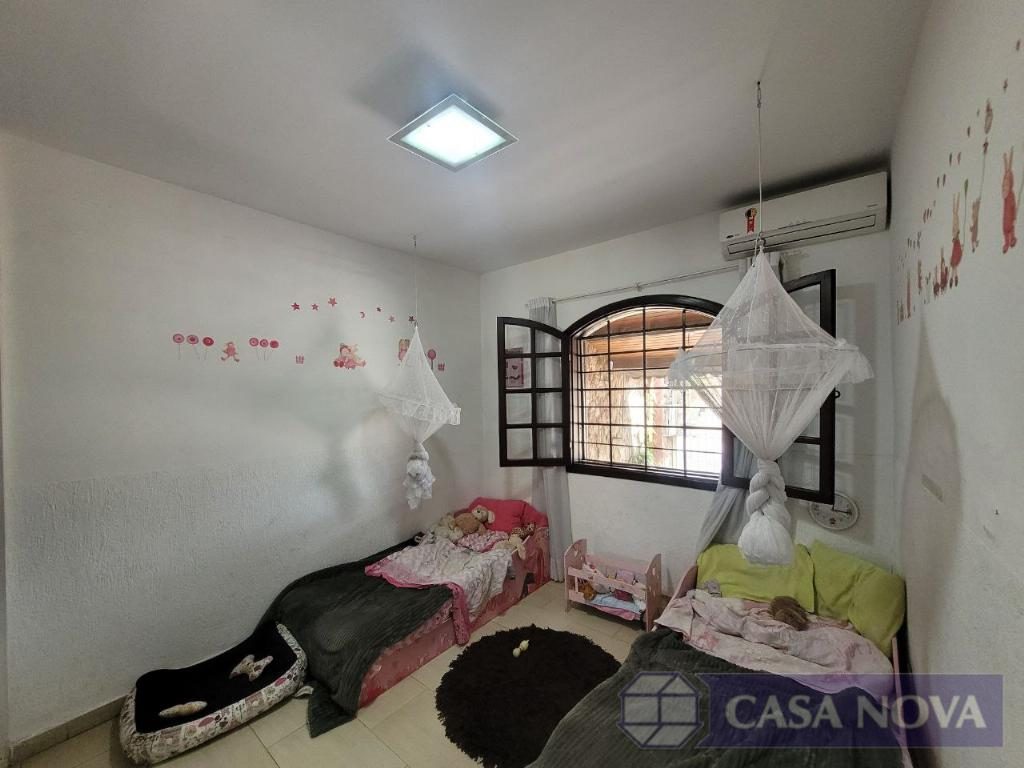 Casa à venda na Alvorada com 250 m², 5 quartos e 2 vagas — foto 4