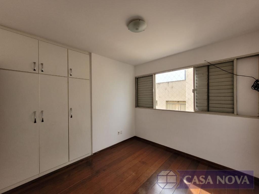 Apartamento à venda no Centro com 117 m², 3 quartos e 1 vaga — foto 2