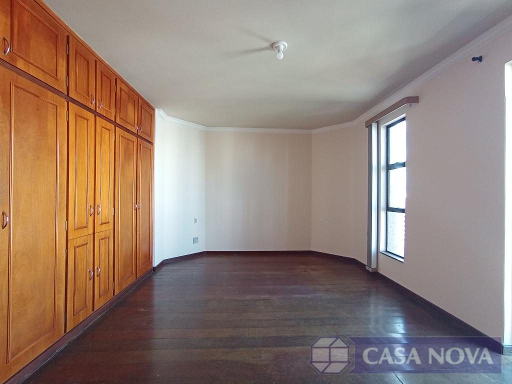 Apartamento à venda no Centro com 234 m², 4 quartos e 2 vagas — foto 5