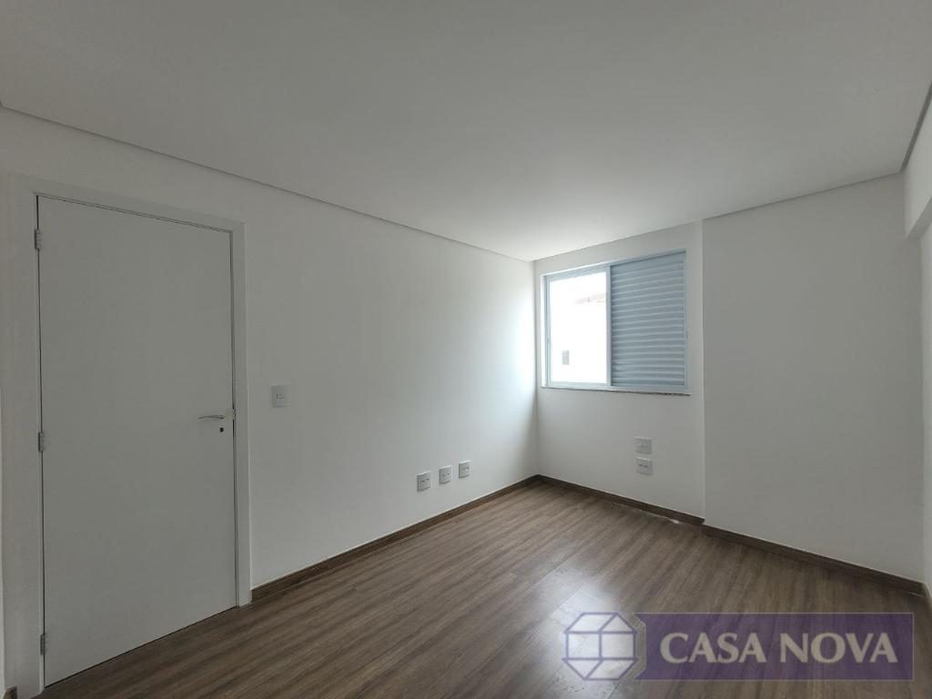 Apartamento à venda no Centro com 124 m², 4 quartos e 2 vagas — foto 3