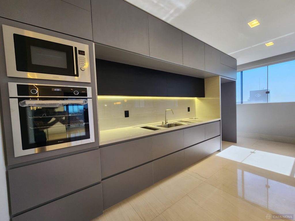 Cobertura à venda no Centro com 270 m², 3 quartos e 4 vagas — foto 2