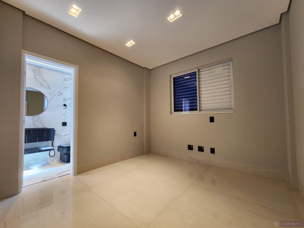 Cobertura à venda no Centro com 270 m², 3 quartos e 4 vagas — foto 3