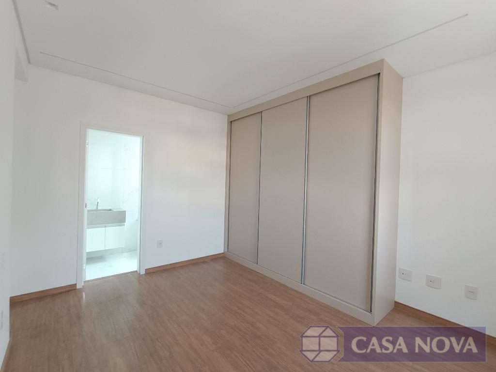 Apartamento para alugar no Centro com 140 m², 3 quartos e 2 vagas — foto 3