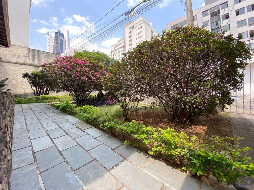 Casa à venda no Centro com 147.57 m², 4 quartos e 4 vagas — foto 3
