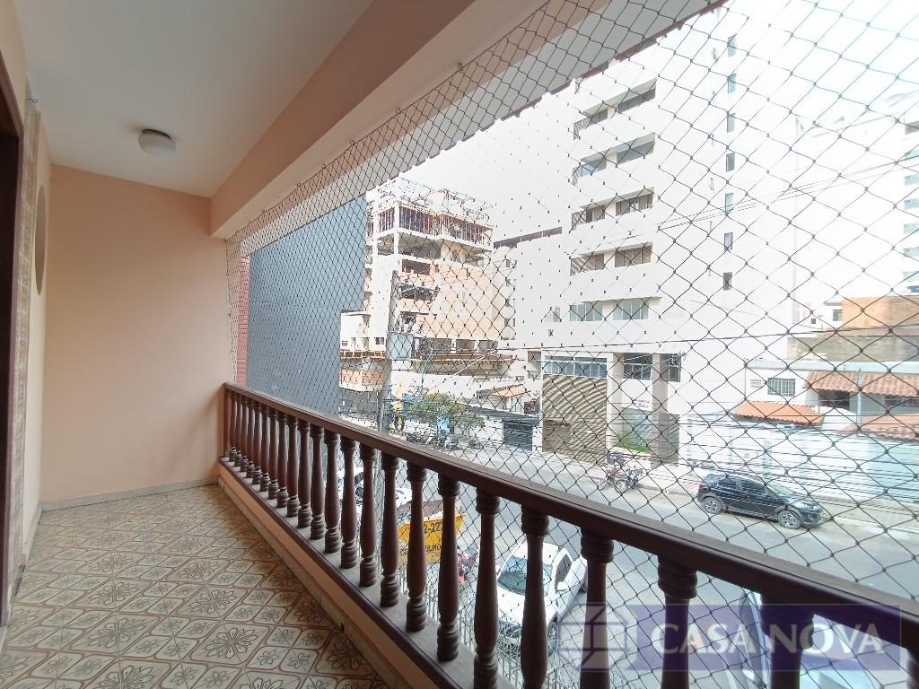Casa para alugar no Centro com 330 m², 4 quartos e 2 vagas — foto 4