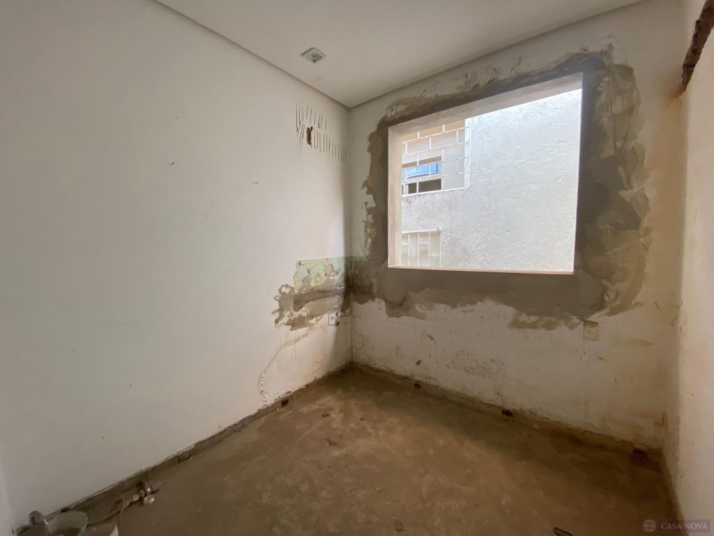 Casa à venda no Centro com 225 m² e 7 quartos — foto 4