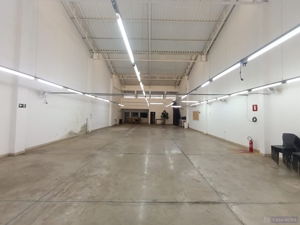 Galpão para alugar no Centro com 490 m² — foto 2