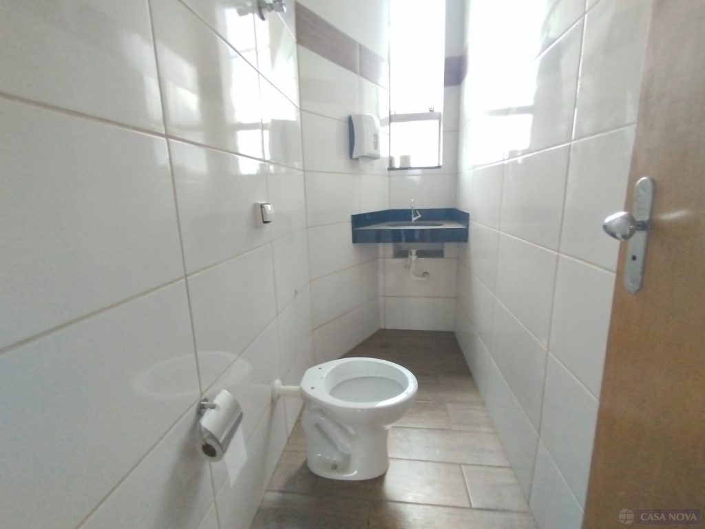 Area para alugar nas Nações com 200 m² — foto 4