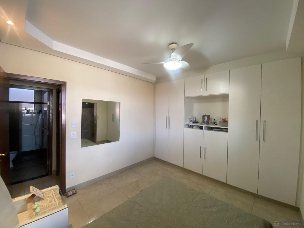 Casa à venda no L. P. Pereira com 280 m², 3 quartos e 5 vagas — foto 2
