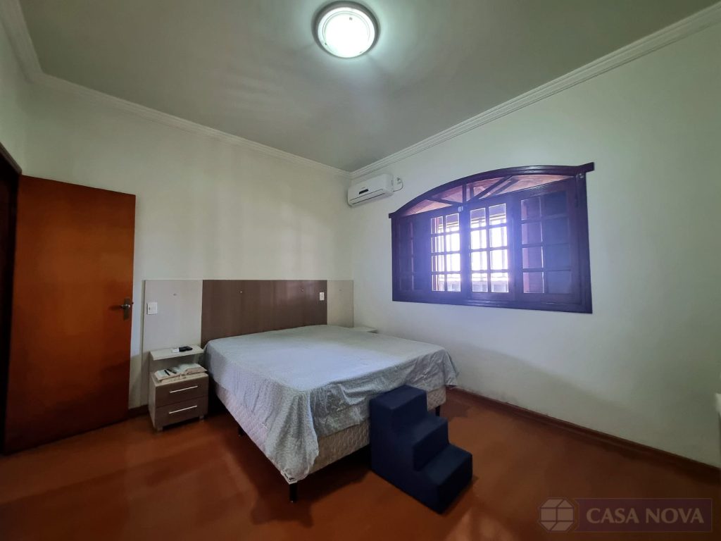 Casa à venda no Antônio Fonseca com 282 m², 4 quartos e 3 vagas — foto 2