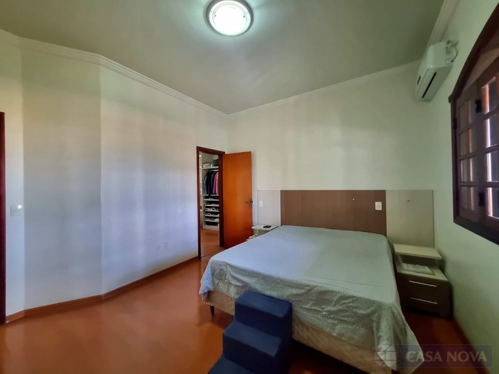 Casa à venda no Antônio Fonseca com 282 m², 4 quartos e 3 vagas — foto 4