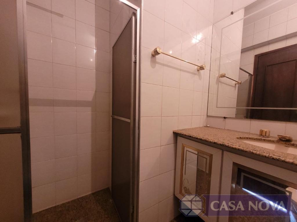 Apartamento à venda no Centro com 202 m², 4 quartos e 1 vaga — foto 2