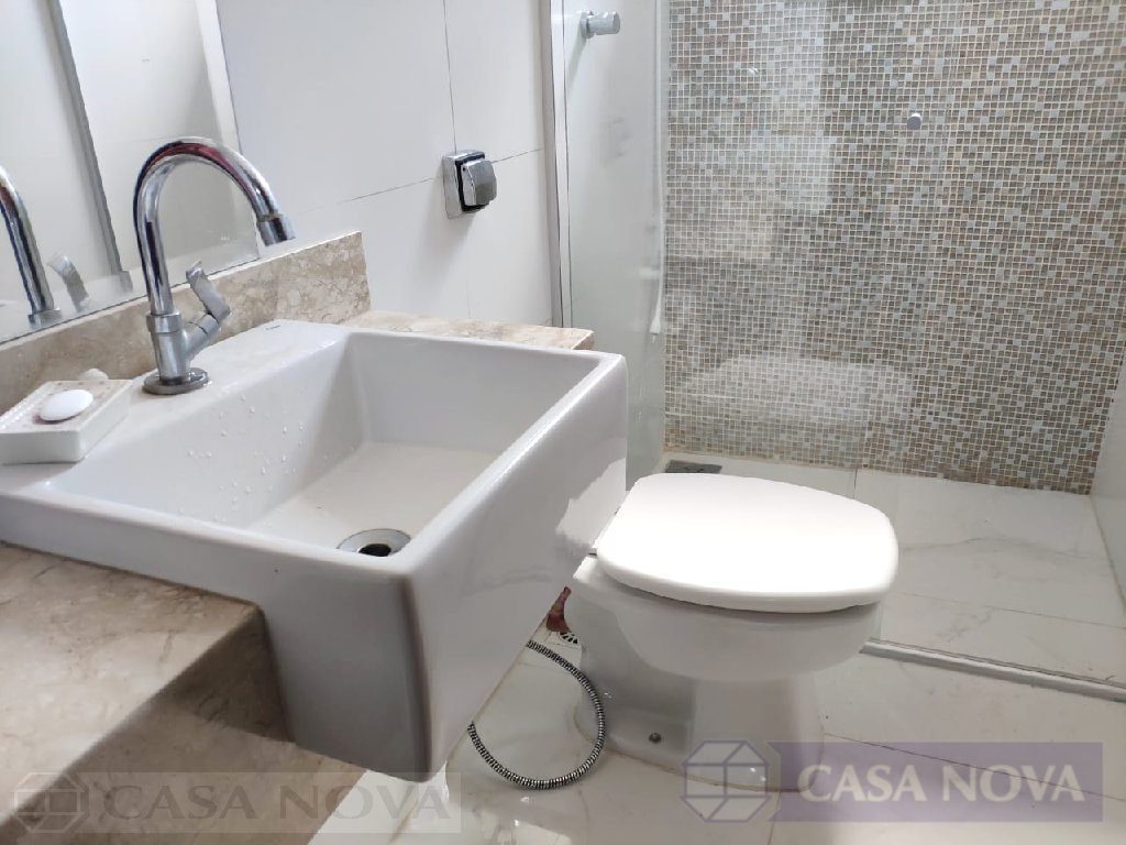 Casa à venda na Bela Vista com 150 m², 5 quartos e 2 vagas — foto 2