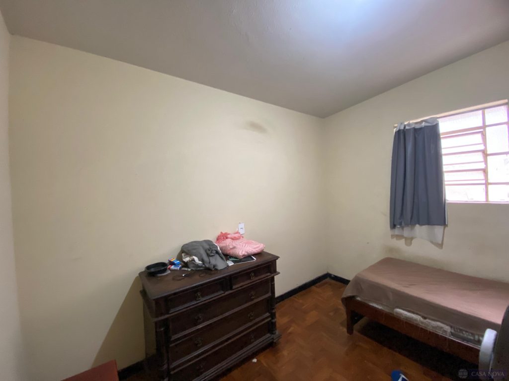 Casa à venda no Centro com 173 m², 5 quartos e 4 vagas — foto 3