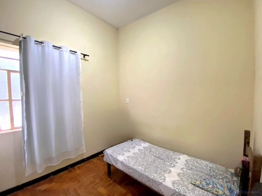 Casa à venda no Centro com 173 m², 5 quartos e 4 vagas — foto 4