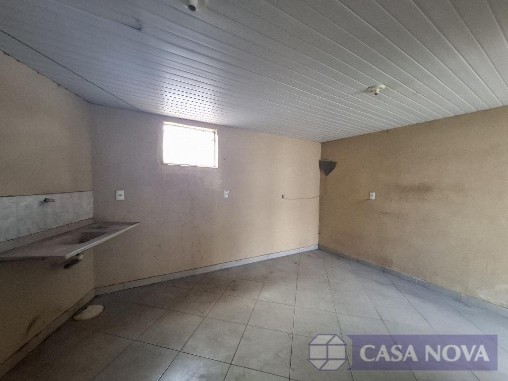 Barracão para alugar no Catalão com 26 m² e 1 quarto — foto 2