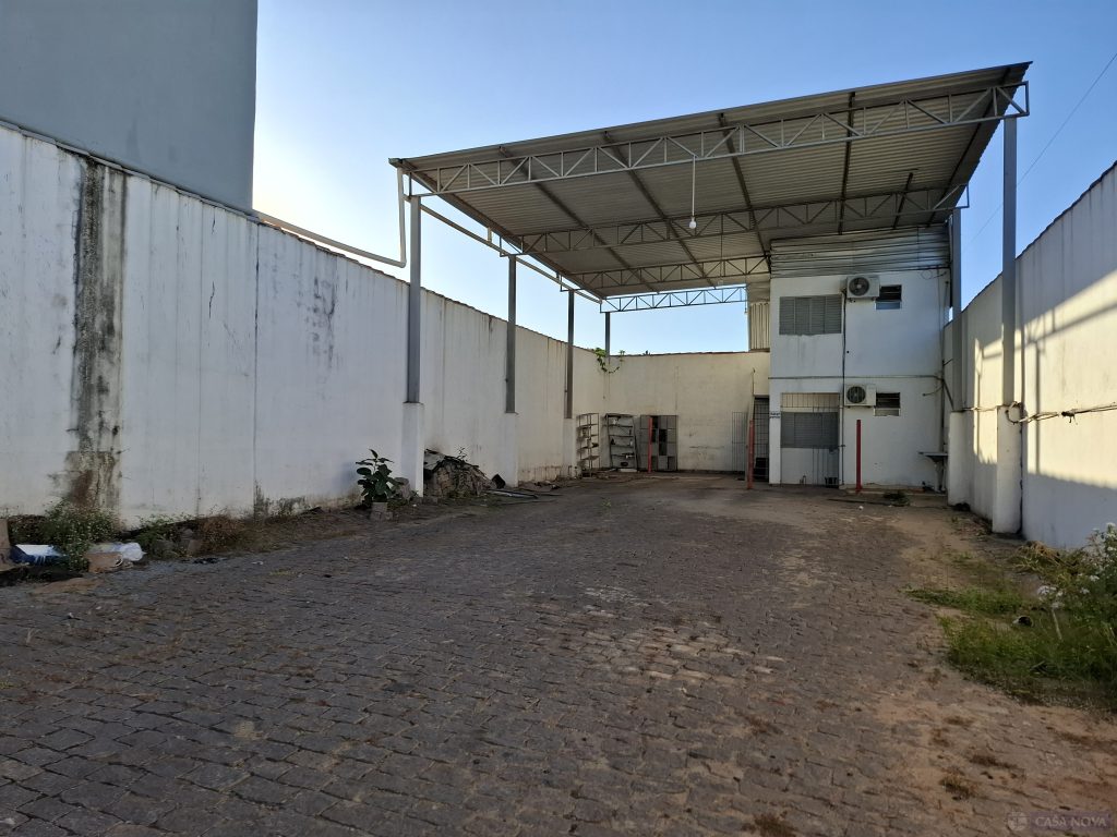 Galpão para alugar nos Das Oliveiras com 300 m² — foto 4