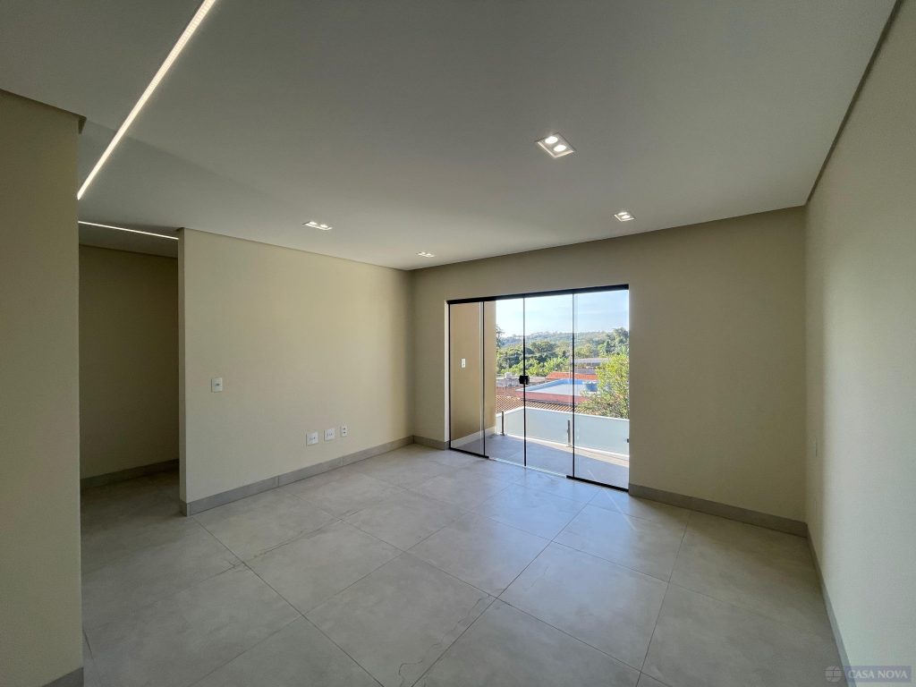 Casa à venda no Manoel Valinhas com 225.46 m², 3 quartos e 4 vagas — foto 2