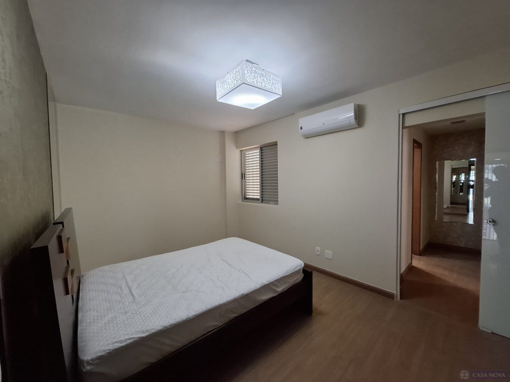 Apartamento à venda no Centro com 150 m², 4 quartos e 2 vagas — foto 2