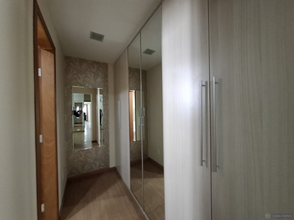Apartamento à venda no Centro com 150 m², 4 quartos e 2 vagas — foto 3