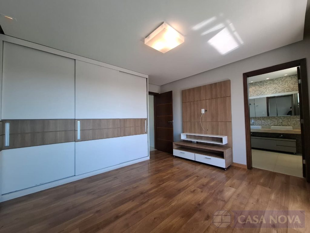 Casa à venda no Icaraí com 190 m², 4 quartos e 4 vagas — foto 2