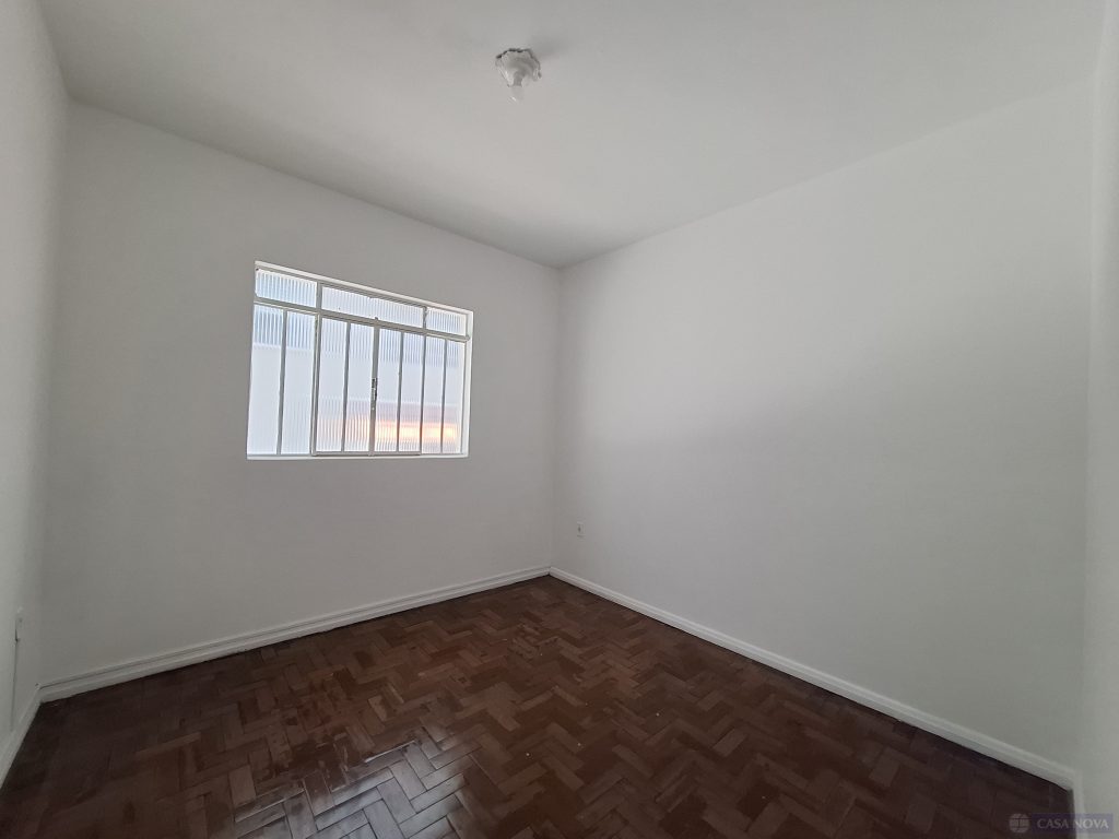 Apartamento para alugar no Centro com 100 m² e 3 quartos — foto 4