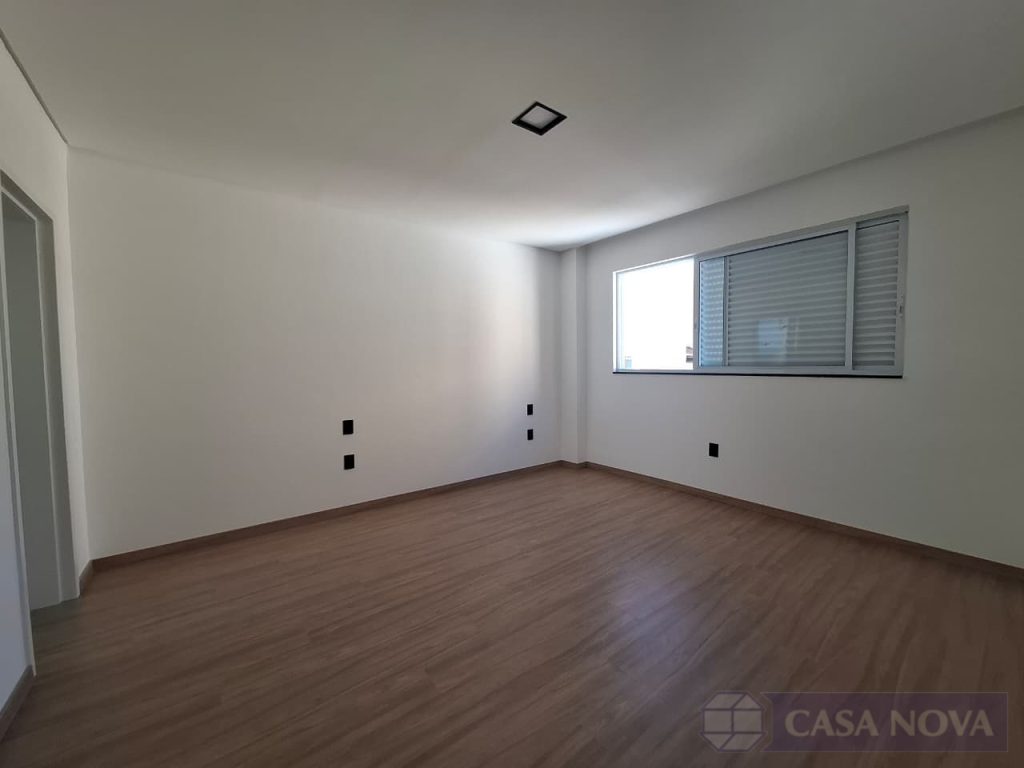 Apartamento à venda no Centro com 120 m², 3 quartos e 2 vagas — foto 2