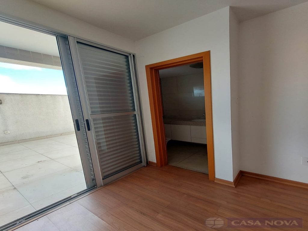 Apartamento à venda no Centro com 75 m², 2 quartos e 1 vaga — foto 2