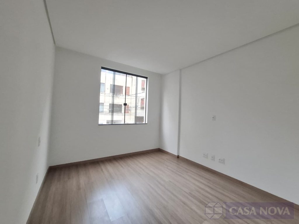 Apartamento à venda no Centro com 120 m², 3 quartos e 2 vagas — foto 2