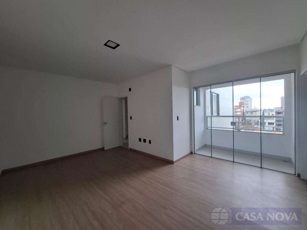 Apartamento à venda no Centro com 120 m², 3 quartos e 2 vagas — foto 2