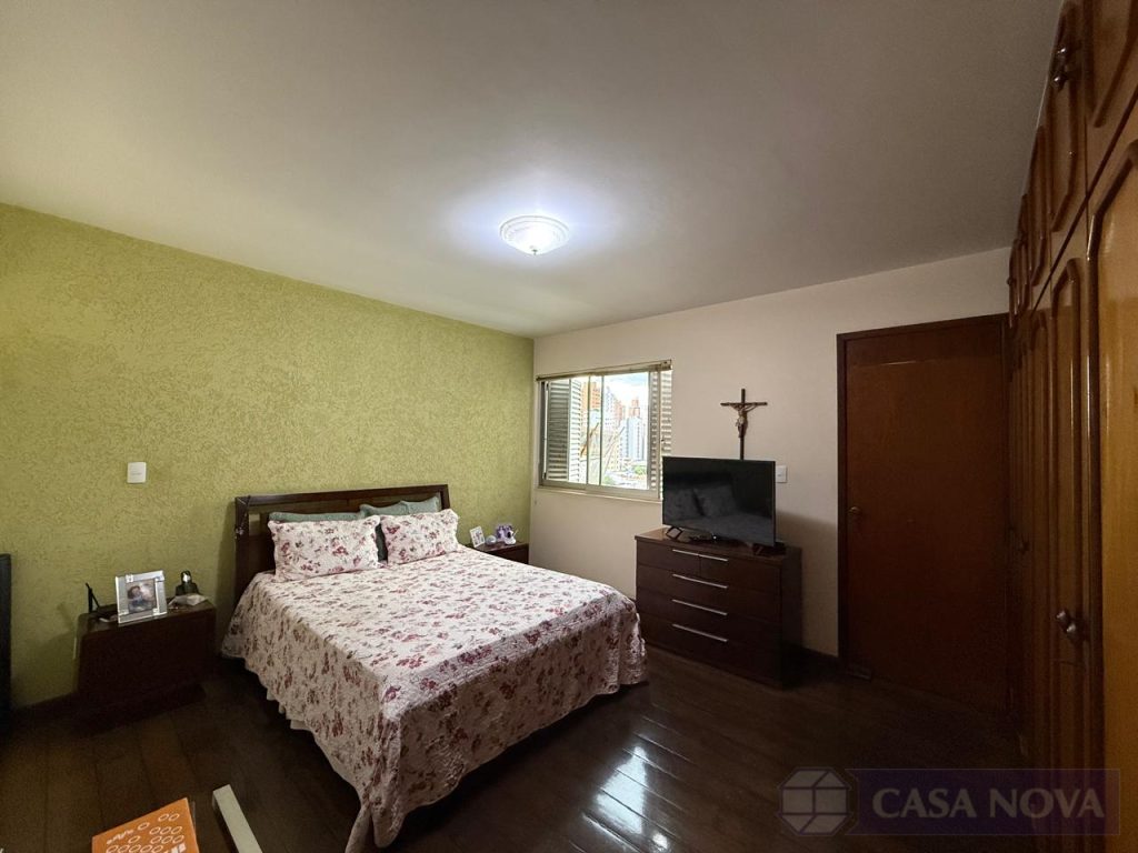 Apartamento à venda no Centro com 185 m², 4 quartos e 2 vagas — foto 2