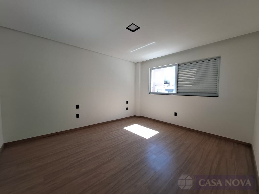 Apartamento à venda no Centro com 110 m², 3 quartos e 2 vagas — foto 2