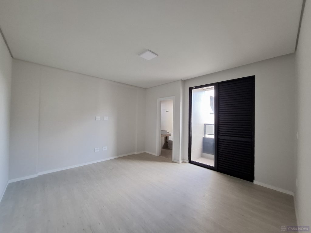 Apartamento para alugar no Centro com 105 m², 3 quartos e 2 vagas — foto 2