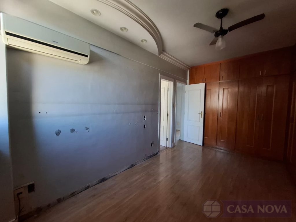 Apartamento à venda no Centro com 140 m², 3 quartos e 1 vaga — foto 2