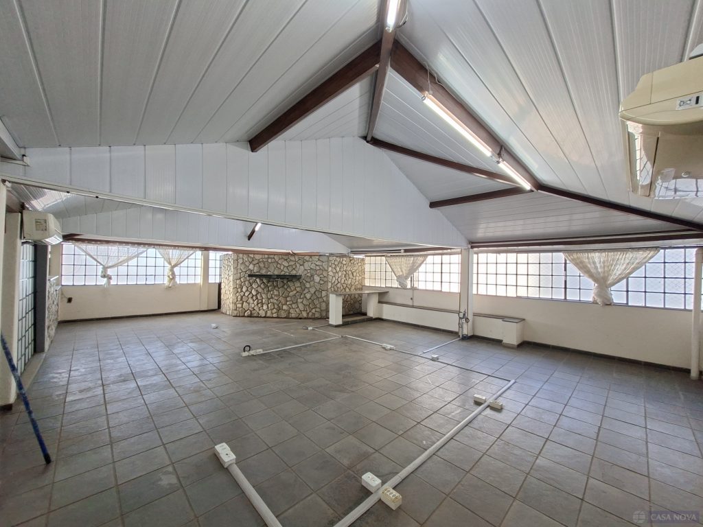 Casa para alugar no Centro com 400 m² e 2 vagas — foto 3