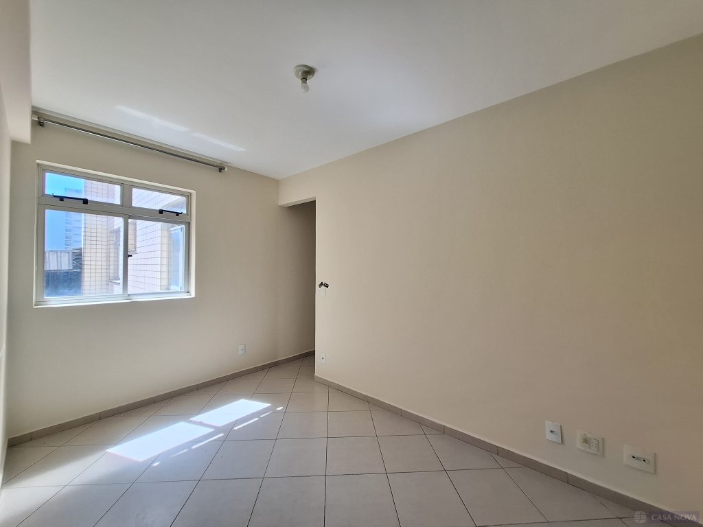 Apartamento para alugar no Centro com 70 m² e 2 quartos — foto 4