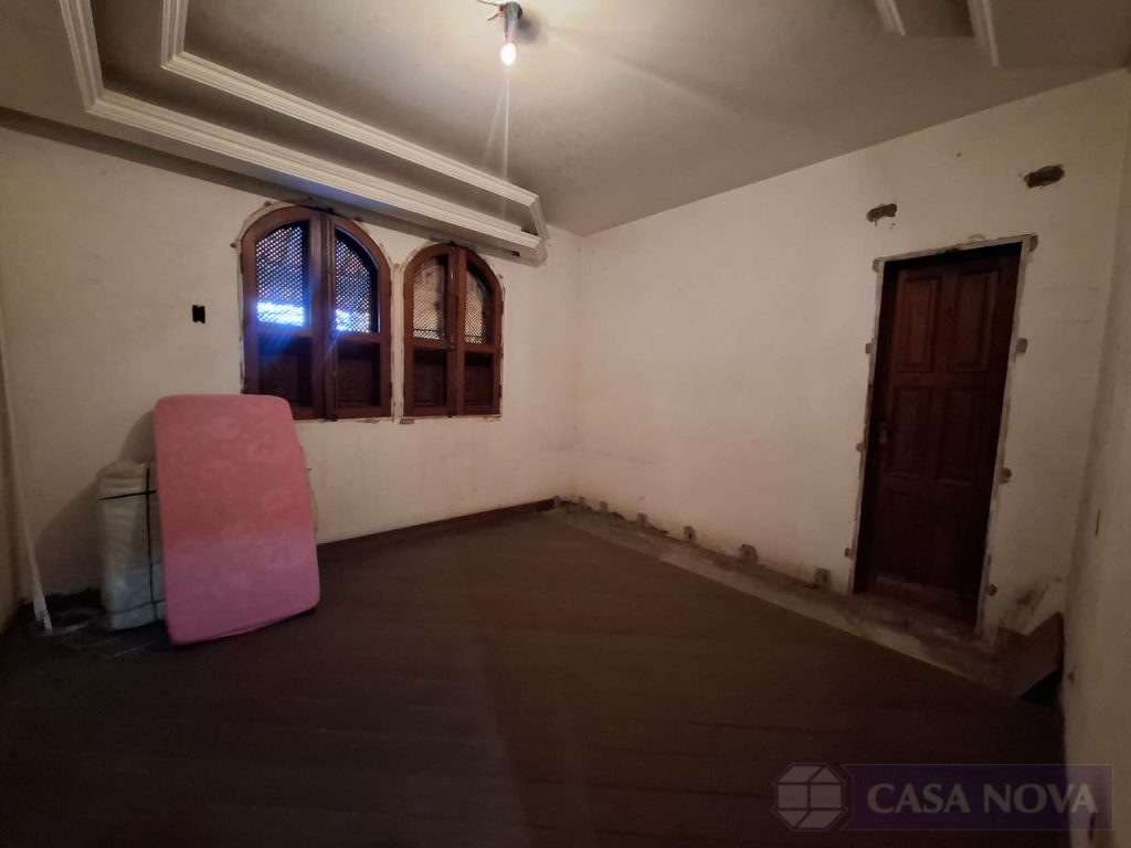 Casa à venda no Belvedere com 215 m², 6 quartos e 1 vaga — foto 2